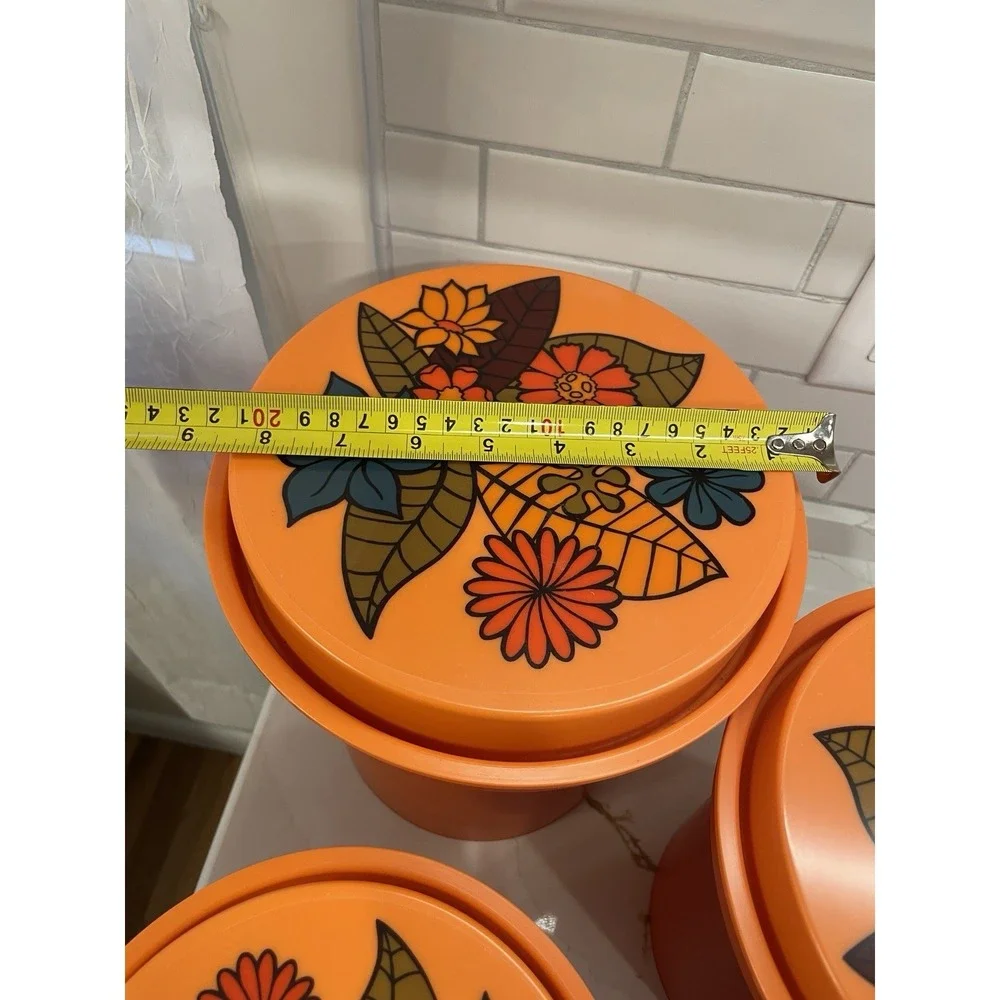 Rubbermaid vintage canister